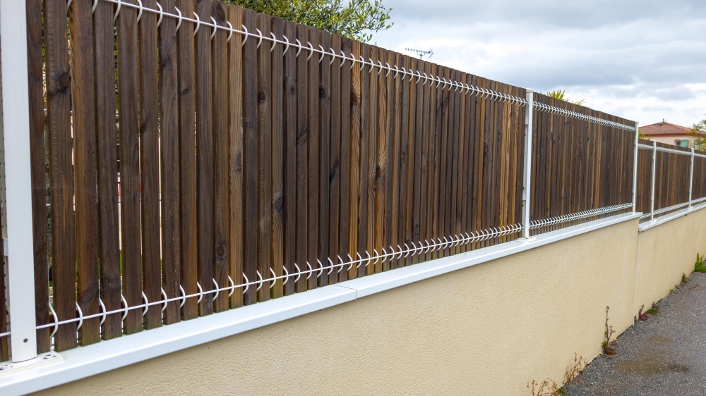 Modern Wall Fencing