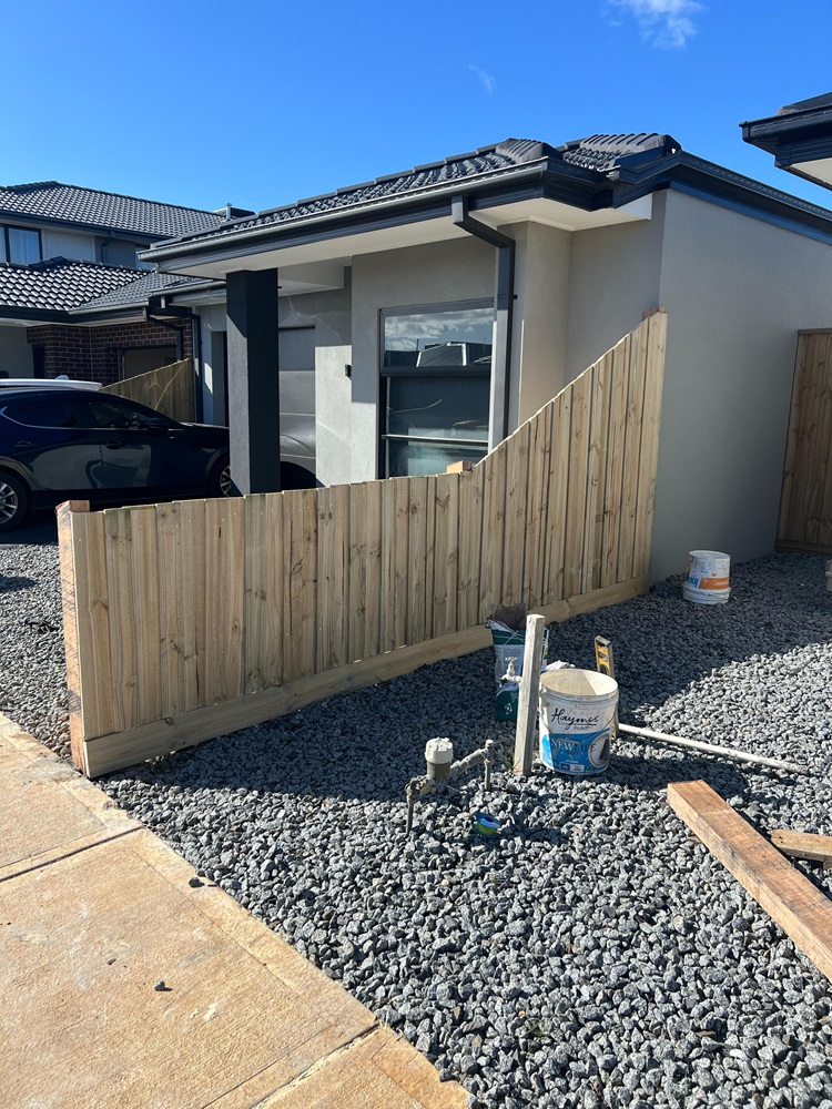 Side & Privacy Fencing
