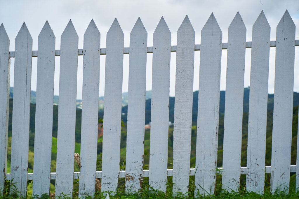 picket fencing services